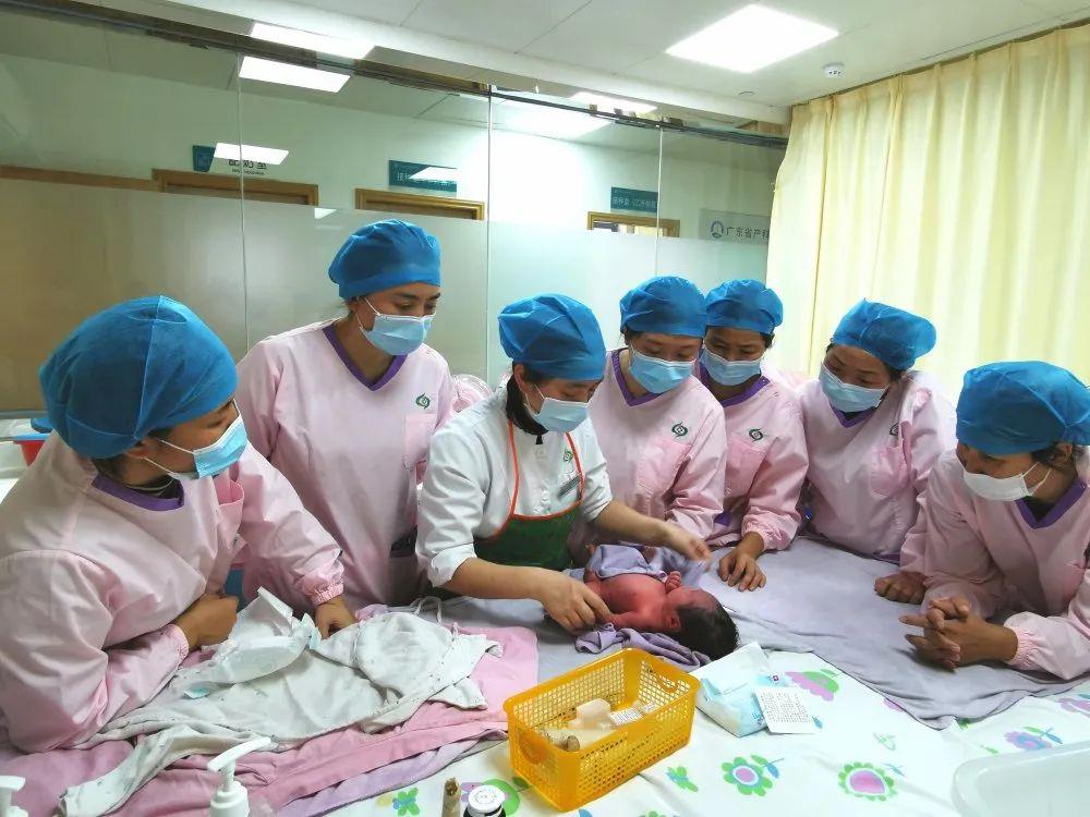 关岭妇婴监护型护送
